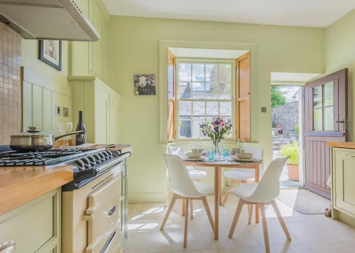 2 Bed In Oc-sz126 Ferienhaus *