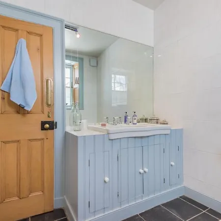 Hébergement de vacances 2 Bed In Sz126